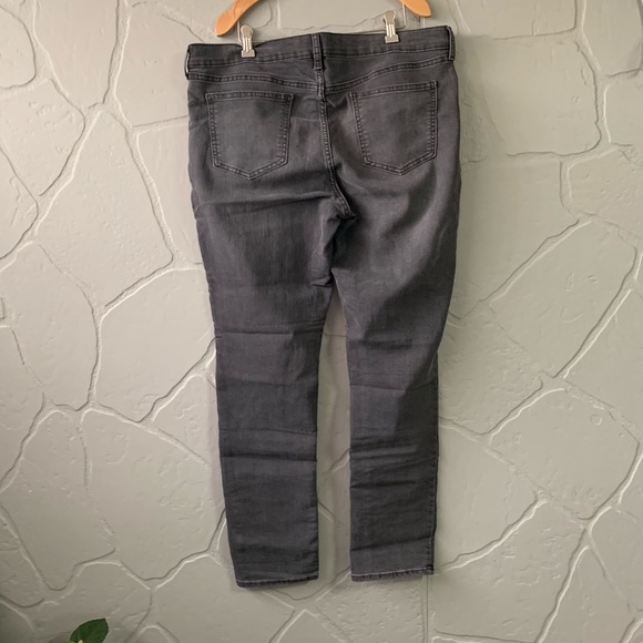 Old Navy Denim - Gray Wash Jeggings